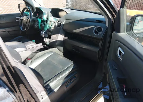 2010 Honda Pilot Touring из США, поврежденный, VIN 5FNYF3H94AB013651